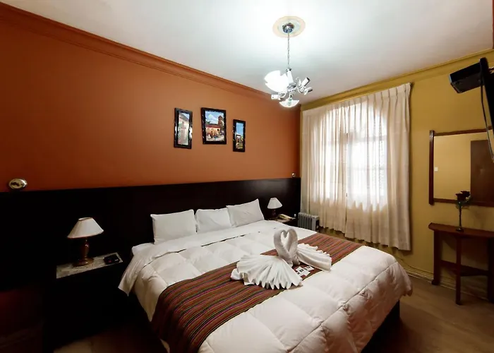 Carlos V Hotel