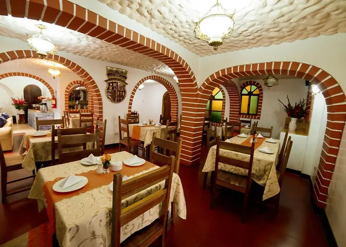 Hotel Carlos V 2*